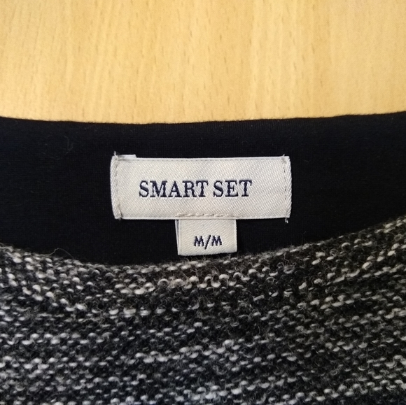 Smart Set Fitted Grey and Black dress - Picture 3 of 3